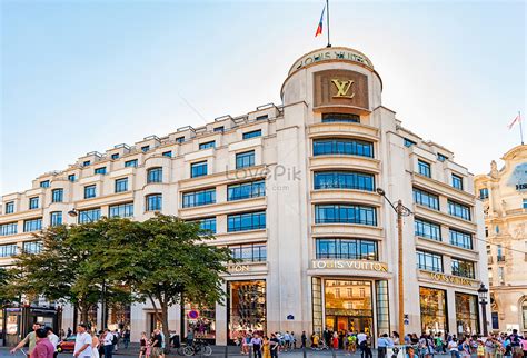 flagship store louis vuitton paris